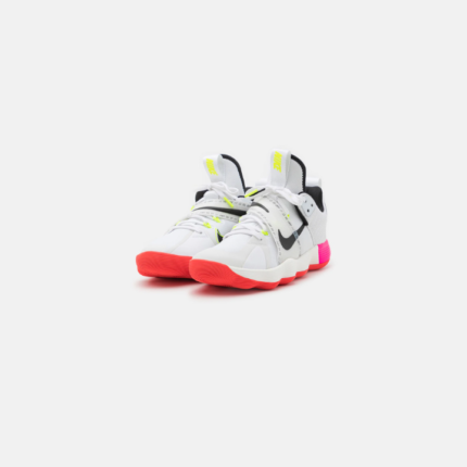 Nike React Hyperset Olympic. Scarpa Nike Top Quality a caviglia media.